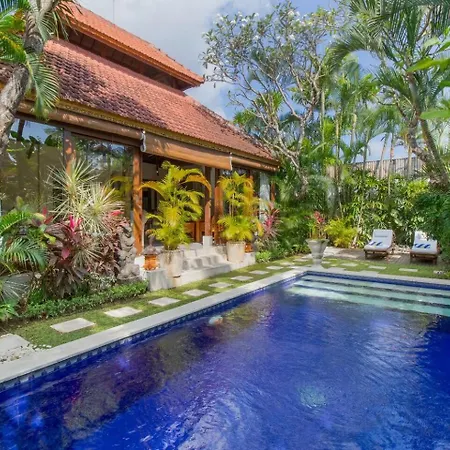Heart Of Seminyak, 2Br, Sleeps 4, Walk To Bintang