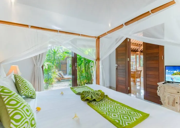 Istana 1 - Heart Of Seminyak, 2br, Sleeps 4 *