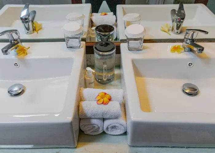 Villa Istana 1 - Heart Of Seminyak, 2br, Sleeps 4 Seminyak (Bali)