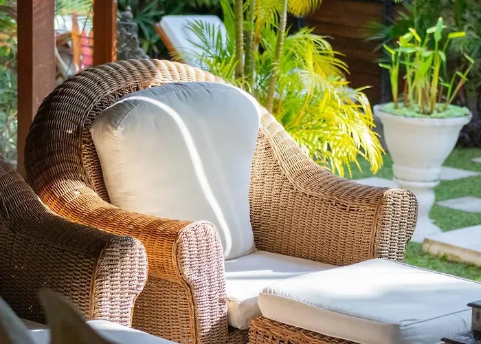 Villa Istana 1 - Heart Of Seminyak, 2br, Sleeps 4