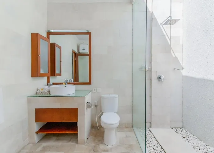 Istana 1 - Heart Of Seminyak, 2br, Sleeps 4 Villa *