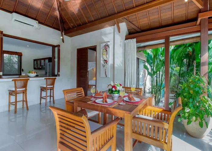 Istana 1 - Heart Of Seminyak, 2br, Sleeps 4 Villa *