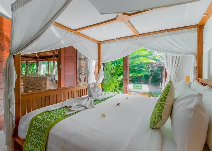 Istana 1 - Heart Of Seminyak, 2br, Sleeps 4 Villa